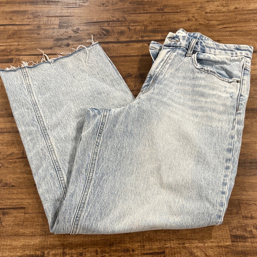 BKE Billie wide leg Light Blue Wash.